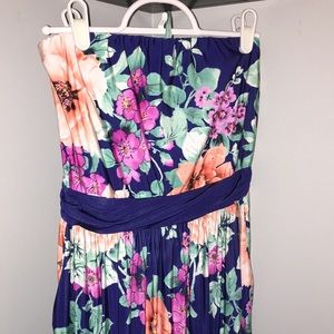 NWOT. Maxi dress